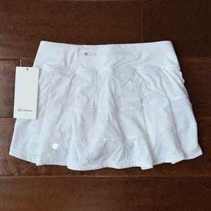 NWOT Lululemon Pace Rival Skirt *Reg 13" - Size 4